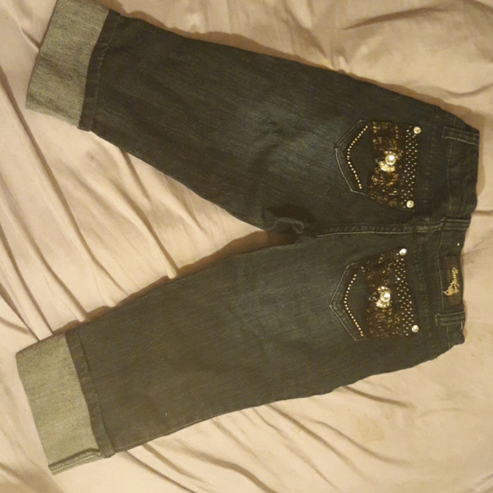 Clothes - Picture 2 of 2